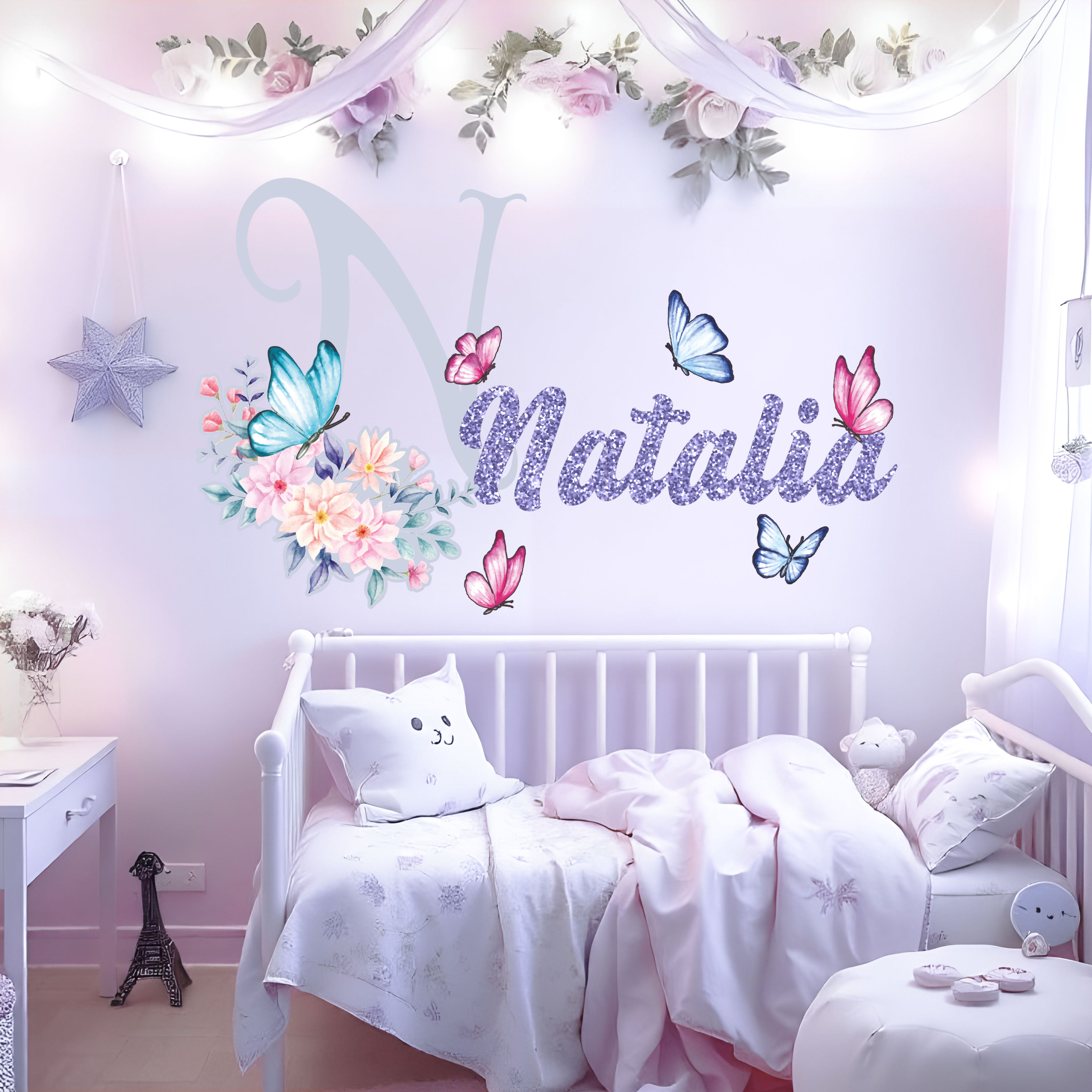 Adesivos de Parede Personalizados com Nome para Meninas - Decoração Infantil com Borboletas e Flores - Vinil Decorativo para Quarto Infantil