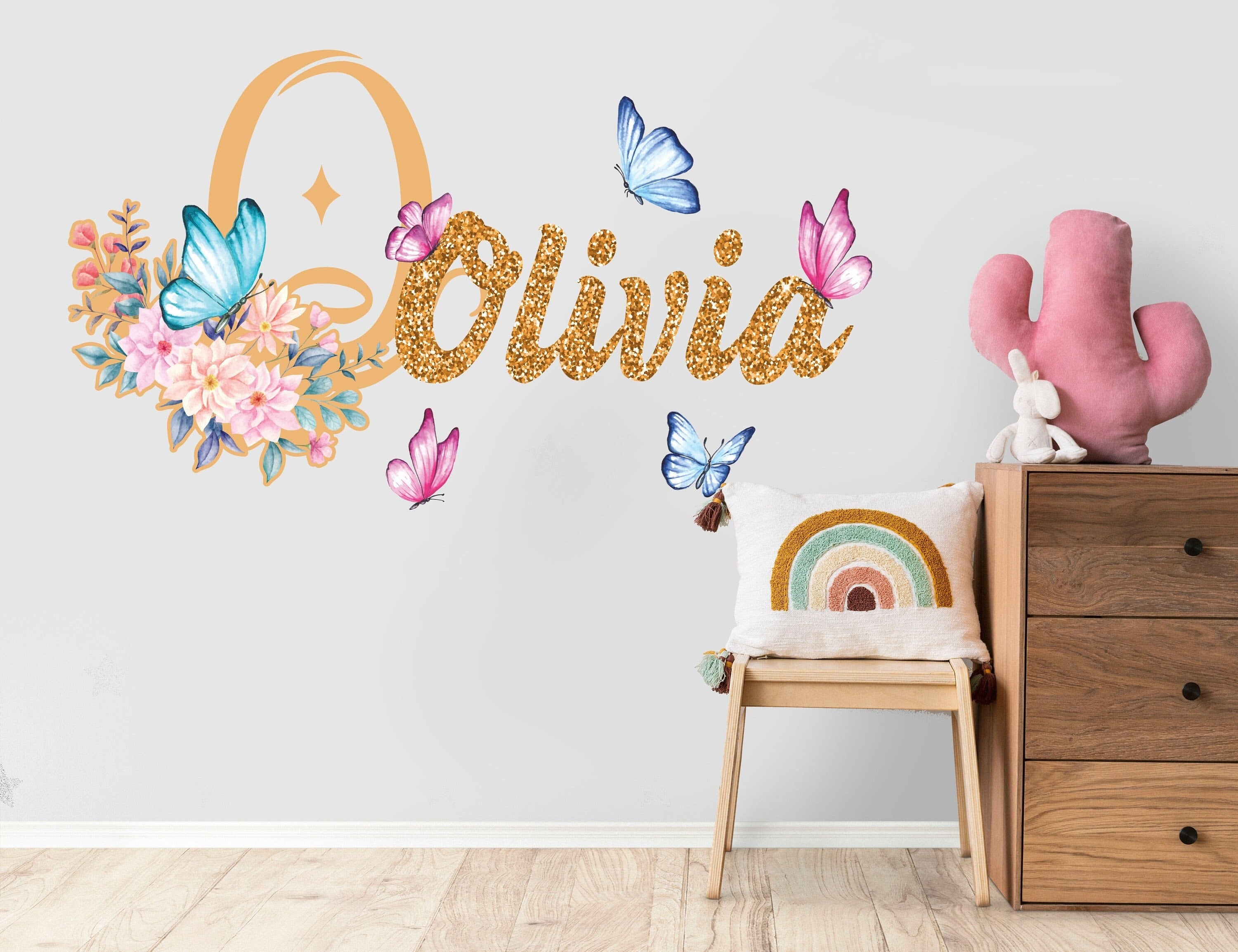 Adesivos de Parede Personalizados com Nome para Meninas - Decoração Infantil com Borboletas e Flores - Vinil Decorativo para Quarto Infantil